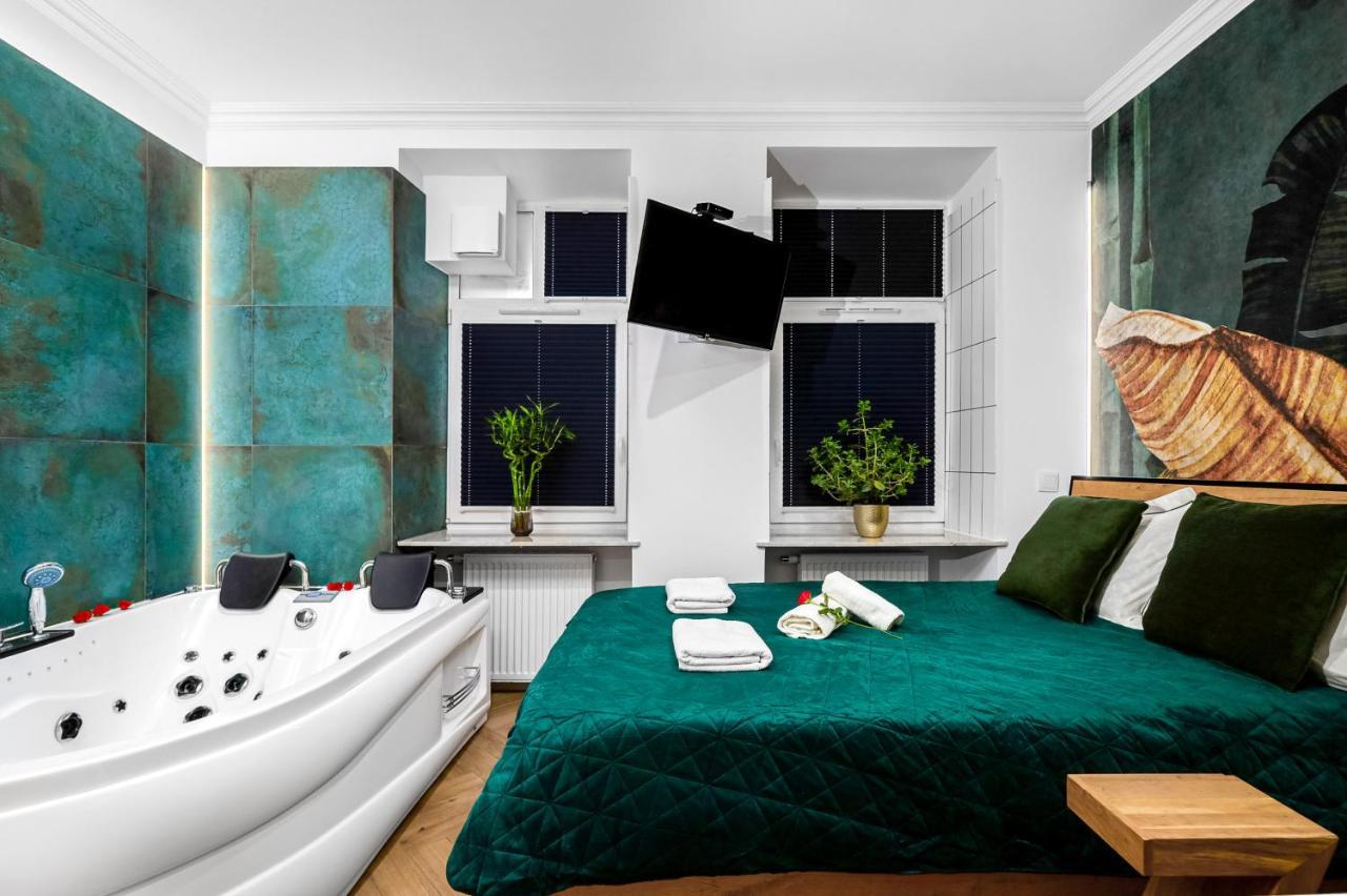Jacuzzi & Bike Apartment, Cracovia Exterior foto